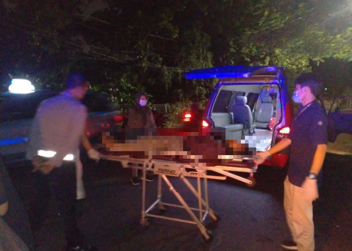 Ngantuk, Pengendara Motor Tewas Tabrak Pembatas Jalan di Kebomas Gresik