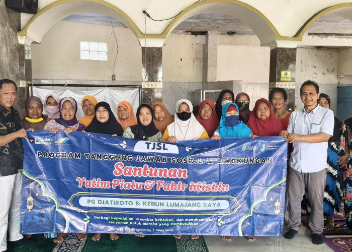 PG Djatiroto Bersama Kebun Lumajang Raya Salurkan Santunan untuk 50 Warga Kurang Mampu