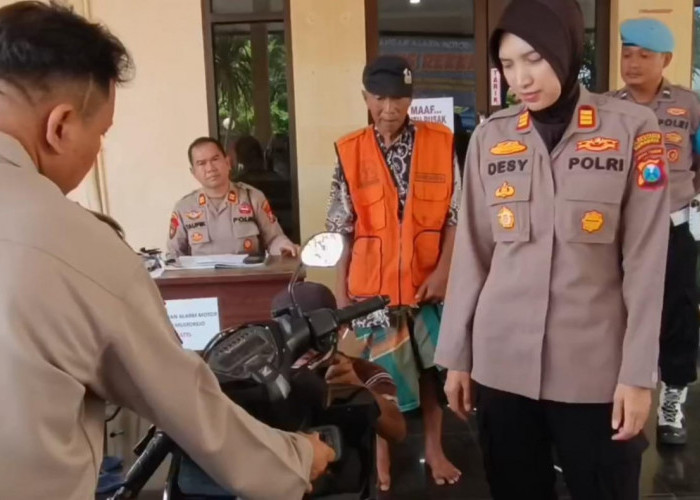 Antusias Warga Pasang Alarm Motor Gratis untuk Cegah Curanmor di Surabaya