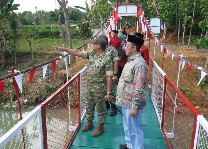 Danrem Bhaskara Jaya Resmikan Jembatan Perintis Garuda di Sumenep