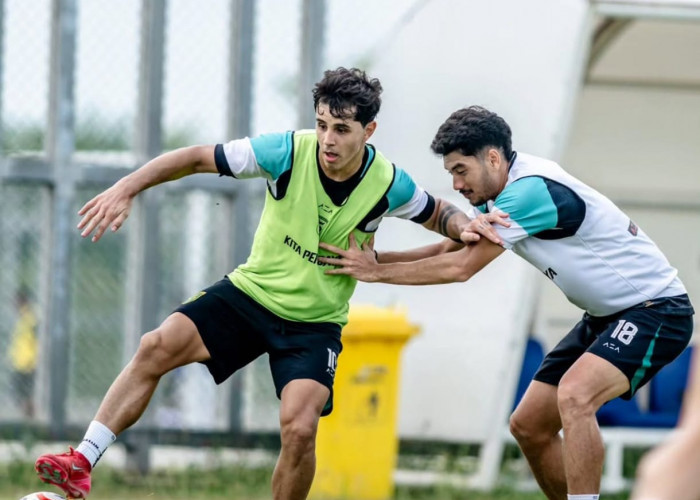 Uston Nawawi Belajar dari Eduardo Perez, Fokus Bangkitkan Persebaya