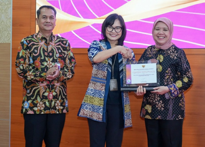 Dukung Penguatan Pasar Keuangan Domestik, BRI Raih 3 Penghargaan Dealer Utama Kinerja Terbaik dari Kemenkeu