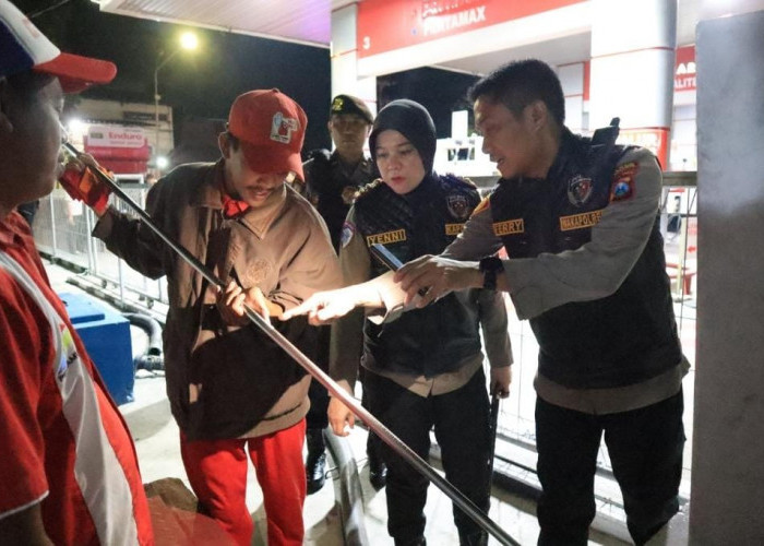 Kapolres Bojonegoro Cek SPBU dan Patroli Jogo Omah, Pastikan Distribusi BBM Lancar