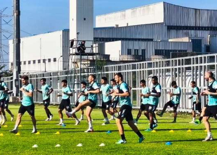 Usai Kalahkan Semen Padang, Persebaya Jalani Latihan di Lapangan ABC Gelora Bung Tomo