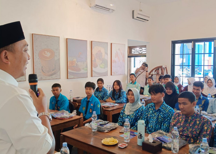 Dorong Ekonomi Kreatif, Disparpora Situbondo Gelar Pelatihan Film untuk Pelajar