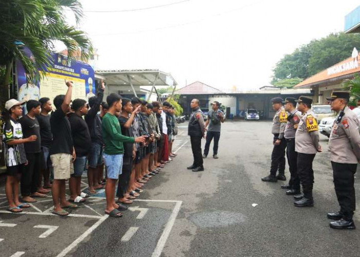 Polisi Kepung Balap Liar di Pacing Mojokerto, 21 Motor Disita dan 37 Remaja Diamankan