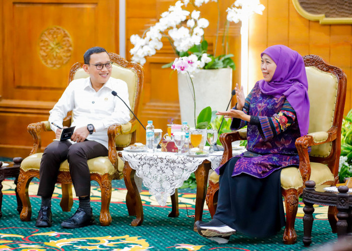 Gubernur Khofifah Komitmen Tingkatkan Kualitas PMI Profesional dan Prosedural