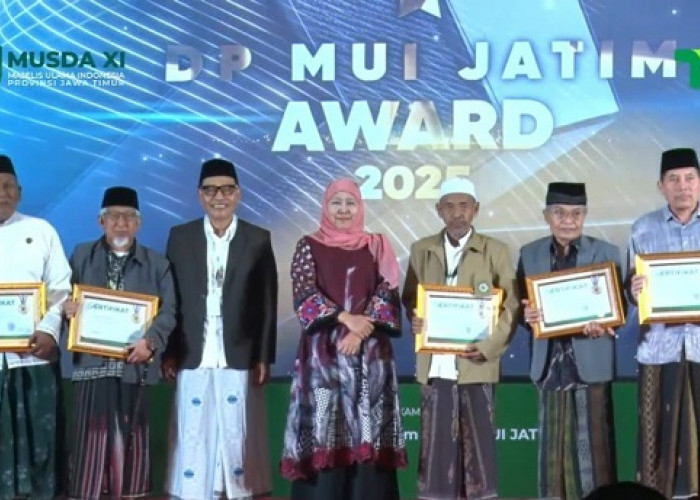 MUI Gresik Kembali Raih Penghargaan Kinerja Terbaik Se-Jatim 