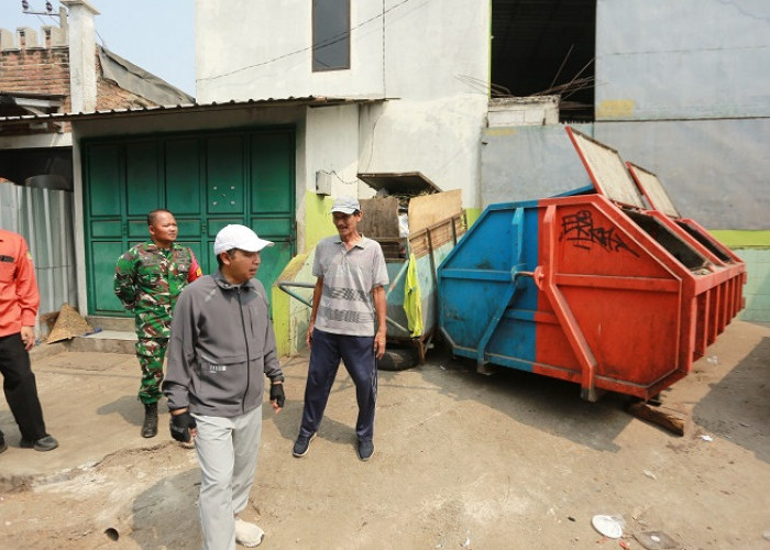 TPS Pudak Penuh dan Berbau, Pemkot Madiun Alihkan Pembuangan Sampah ke Jalan Kresno