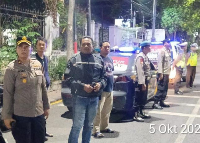Polsek Sawahan Intensifkan Patroli di Jalan Arjuno, Antisipasi Gangguan Kamtibmas