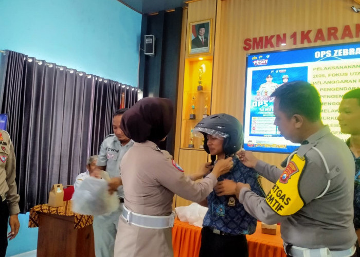 Satlantas Polres Ngawi Laksanakan Police Go To School di SMK Negeri 1 Karanganyar