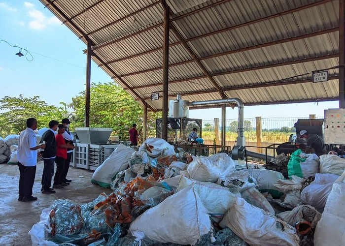Bupati Lamongan Sidak TPST-TPA Tambakrigadung, Target Sampah Masuk TPA Dipangkas