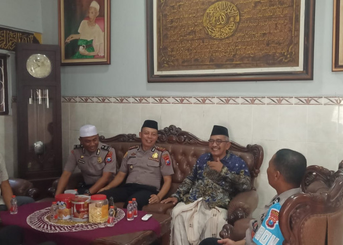 Kapolsek Jabon Silaturahmi dengan Tokoh NU Sidoarjo, Perkuat Sinergi Jaga Kamtibmas