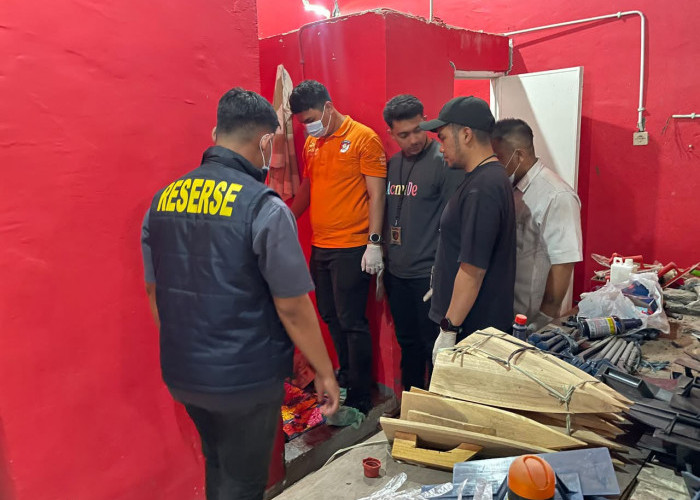 Motif Perempuan Bunuh Tunangan di Gresik Diduga Cemburu, Polisi Amankan 2 Bilah Pisau