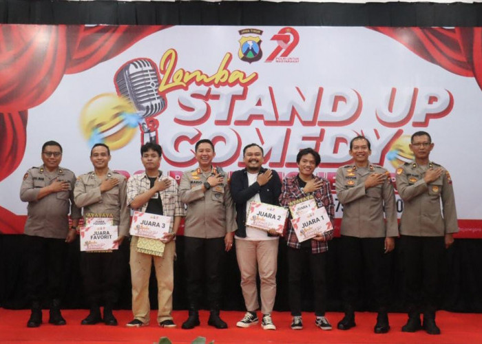 Hari Bhayangkara Ke-79, Kapolres Bojonegoro Tertawa Dengarkan Kritikan Komika dalam Lomba Stand-Up Comedy