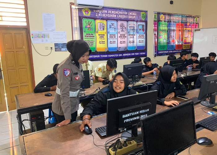 Polres Ngawi Bekali 100 Pelajar SMK PGRI 1 Pahami Pemanfaatan AI