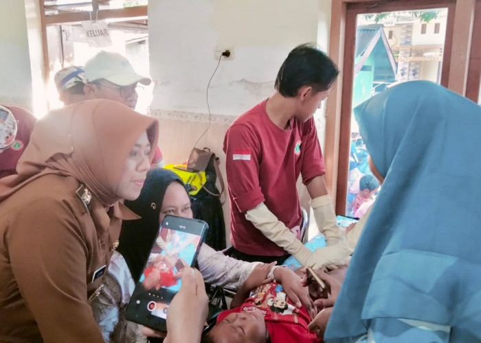 Pantau Khitanan Massal di Jangkar, Wabup Situbondo Komitmen Jaga Keberlanjutan Program
