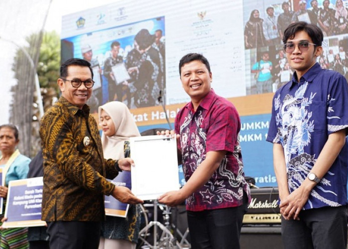 Penguatan UMKM dan Pemberdayaan Daerah, Pasar Rakyat UMi 2025 Digelar di Kota Batu