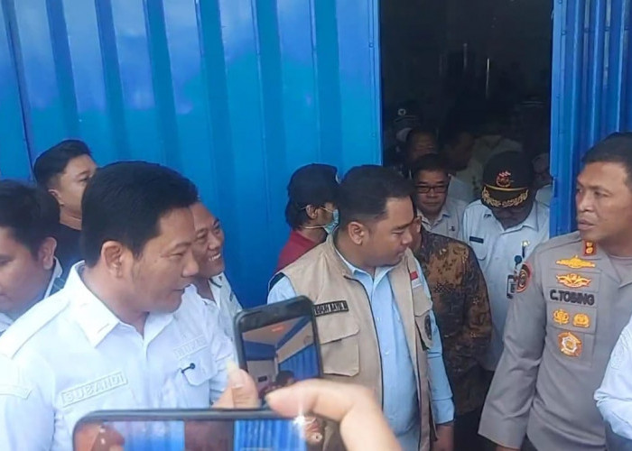 Kasus Keracunan Massal di Sidoarjo: Bupati Subandi Desak Pembenahan Tata Kelola SPPG, 31 Dapur Belum Berizin