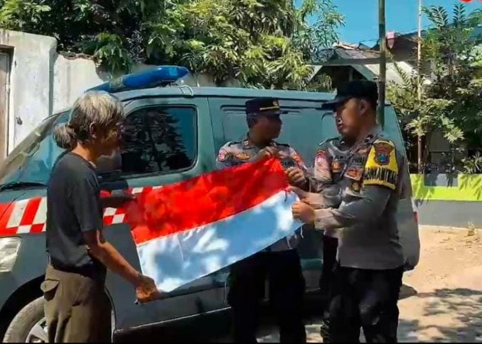 Ribuan Bendera Merah Putih Dibagikan Polres Probolinggo untuk Warga, Bangkitkan Semangat Kemerdekaan