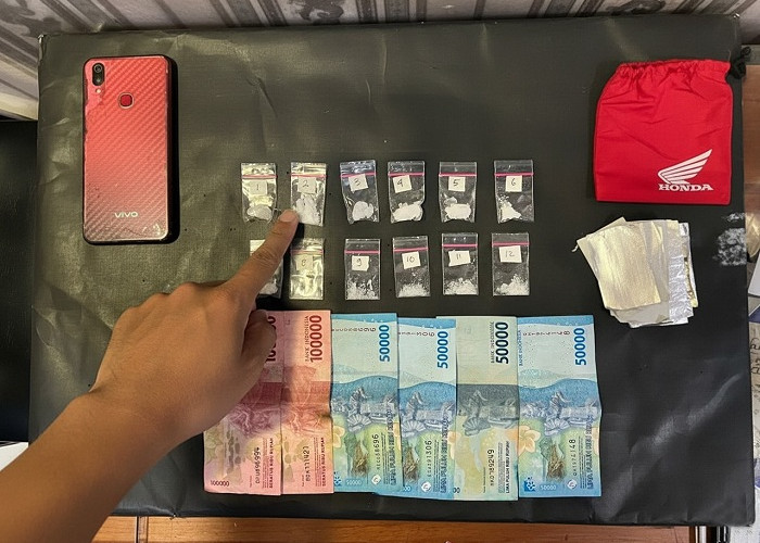 Polisi Ringkus Pengedar Sabu Ampelgading Malang serta Amankan 12 Paket Siap Edar