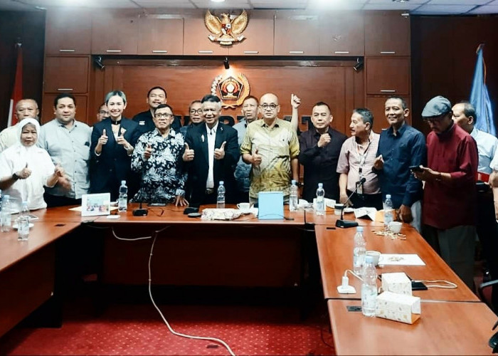 Perombakan di PWI Pusat: Ketua Dewan Penasihat Ilham Bintang dan 6 Pengurus Diberhentikan