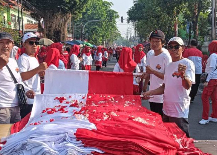 Forkopimcam dan Warga Krian Kompak Sambut Dirgahayu Ke-80 RI