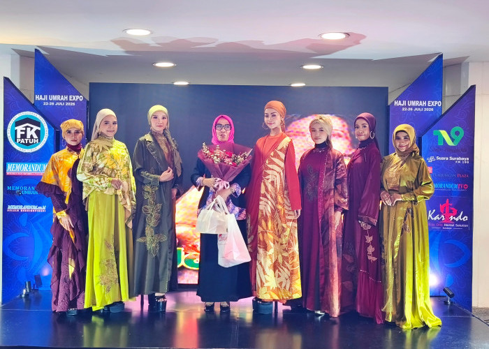 Usung Ecoprint Ramah Lingkungan, D'Daun Culture Sukses Tampilkan 7 Busana di Ajang Memorandum Haji Umrah Expo