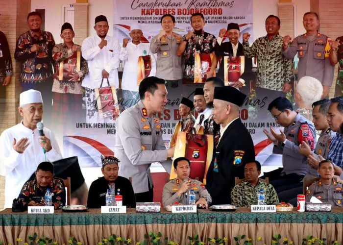 Kapolres Bojonegoro Gelar Cangkrukan Kamtibmas Bersama Tokoh Agama dan Warga Desa Duyungan