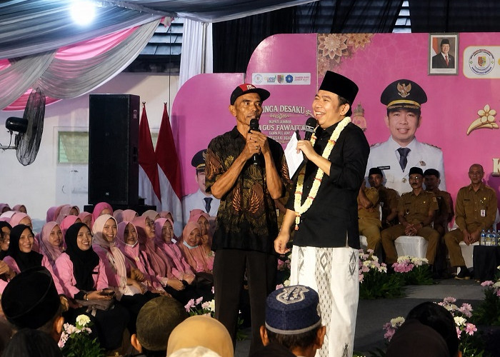 RT/RW Minta Honor Naik, Bupati Jember Tampung Aspirasi Warga Lewat Bunga Desaku