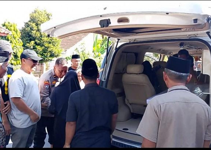 Disnaker Lamongan Bersama Ipda Purnomo dan BIP Fasilitasi Pemulangan Jenazah PMI dari Malaysia