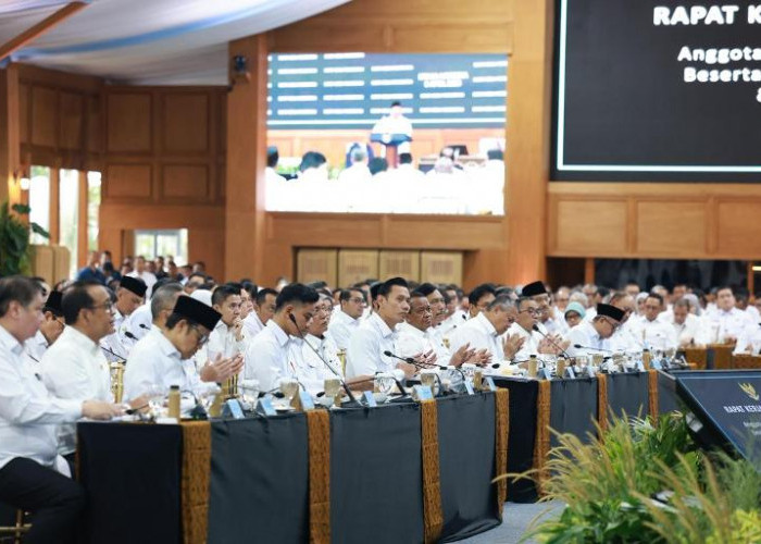 Prabowo Dorong Efisiensi Biaya Haji Lewat Patungan Garuda dan Saudia