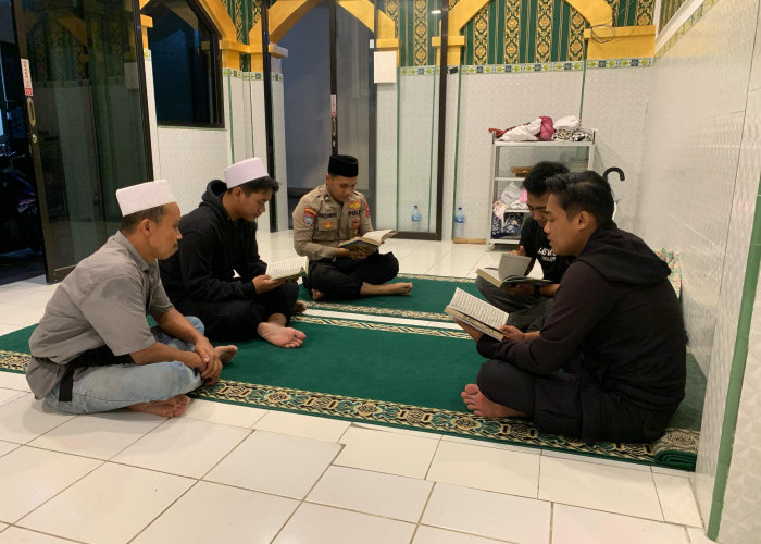 Sat Binmas Polres Lumajang Gelar Tadarus Bersama Masyarakat, Tingkatkan Iman dan Taqwa di Bulan Ramadan