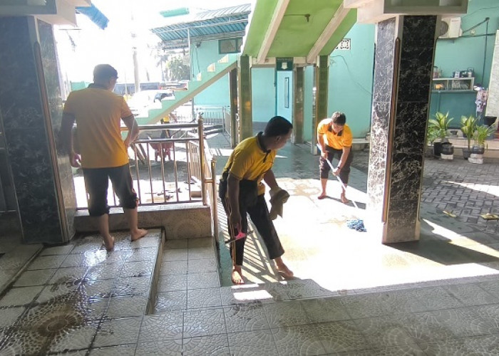 Peringati HUT Ke-75 Humas Polri, Polresta Sidoarjo Gelar Baksos di Masjid Sabilul Muttaqin
