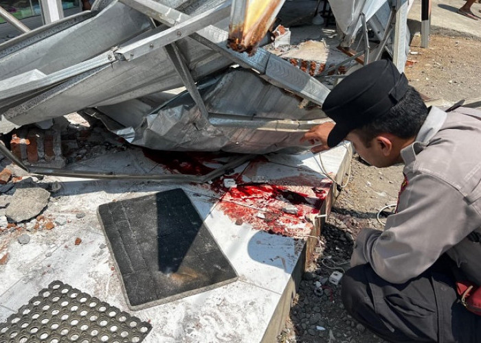 Polisi Dalami Tragedi Slamet Timbang, Kanopi Apotek Ambruk Saat Sound System Karnaval Melintas