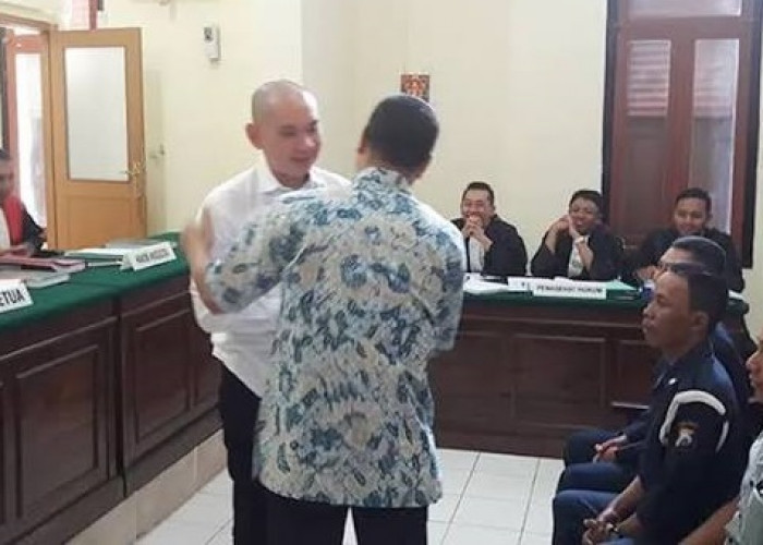 Lagi, Anak Pemilik Showroom Mobil Liek Motor Jadi Terdakwa Kasus Perusakan 