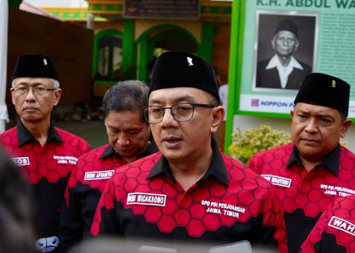 Jelang Muktamar ke-35 NU, PDI Perjuangan Jatim Ziarah ke Makam Mbah Wahab, Mbah Hasyim dan Gus Dur