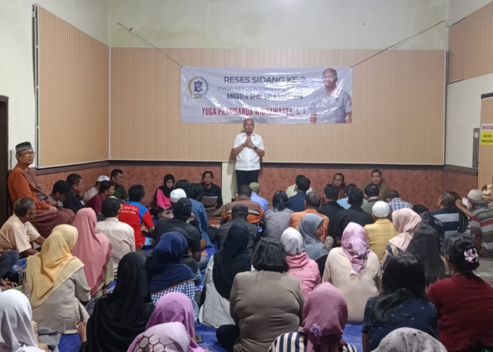 Serap Aspirasi di Pacar Kembang, Legislator PSI Yuga Pratisabda Kawal Penanganan Banjir hingga Renovasi Gapura