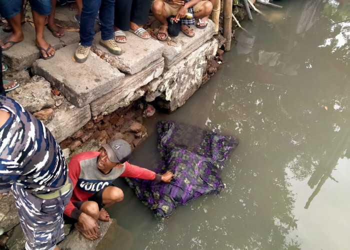 10 Hari Tinggalkan Rumah, Bocah Mengapung di Sungai Gembong