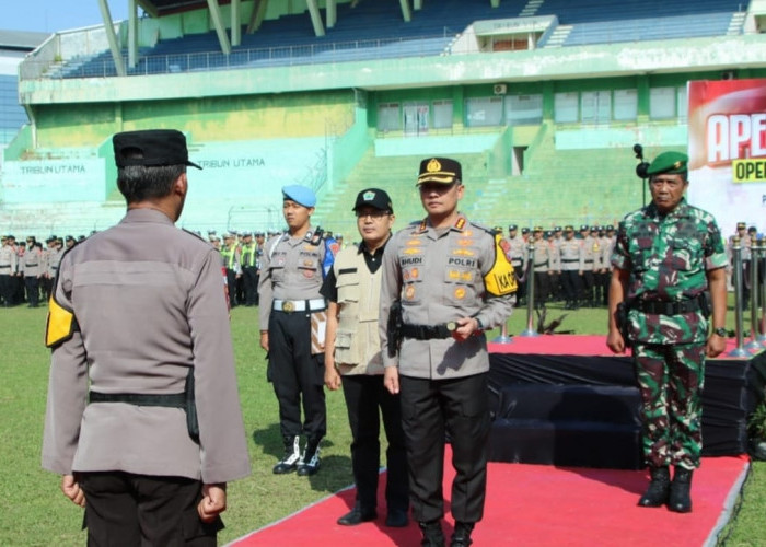 Kapolresta Malang Kota Pimpin Apel Gelar Pasukan Operasi Mantap Praja Semeru 2024