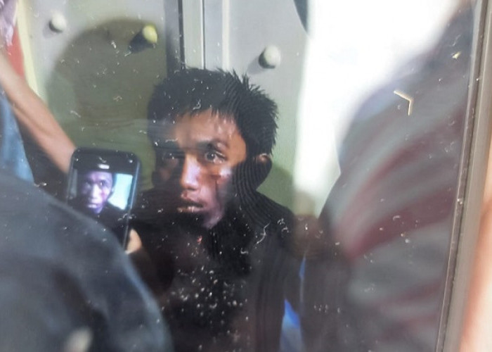 Bandit Curanmor Kenjeran Ditangkap Warga saat Mendorong Honda GL Rusak