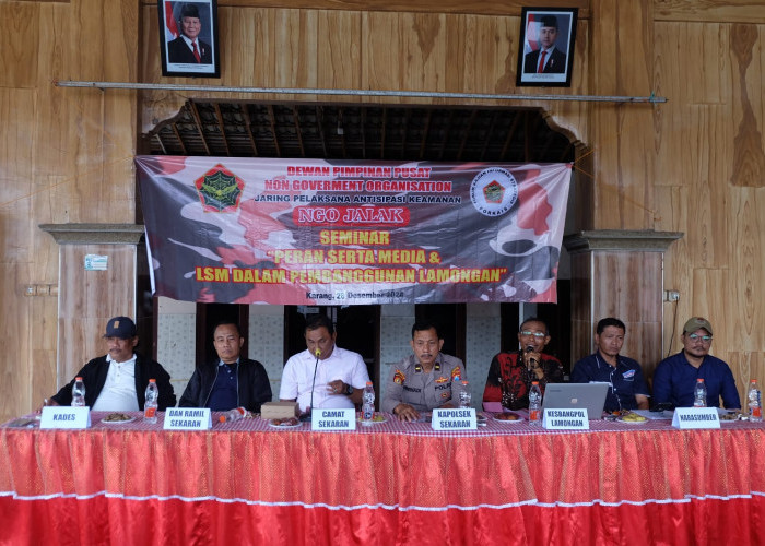 Seminar Peran Media dan LSM dalam Pembangunan Kabupaten Lamongan