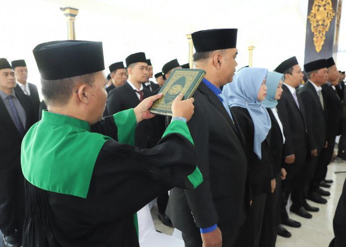 81 Pejabat Pemkab Jombang Dilantik, Bupati Warsubi Minta Tinggalkan Ego Sektoral dan Percepat Pelayanan Publik