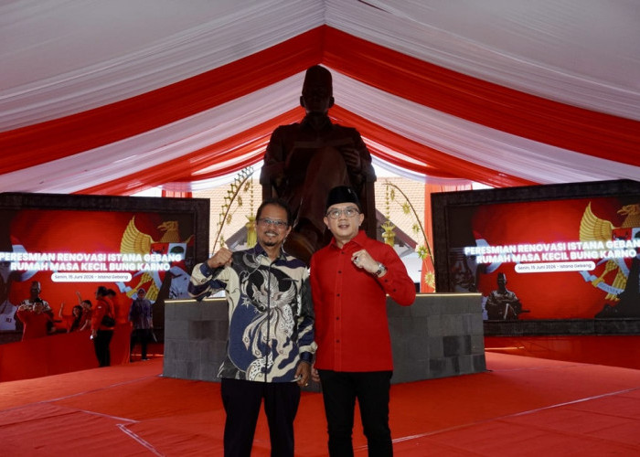 Renovasi Istana Gebang Hadirkan Patung Bung Karno Membaca Buku