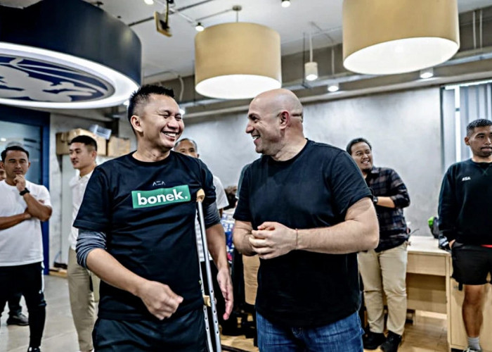 Menuju 100 Tahun Persebaya, Bernardo Tavares dan Azrul Ananda Siapkan Masa Depan Persebaya