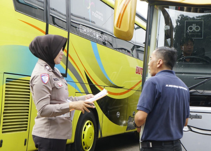 Jelang Nataru, Satlantas Polres Pasuruan Inspeksi Bus Pastikan Armada Laik Jalan