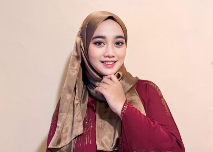 Berawal dari Hobi, Wirausaha Muda Asal Benowo Ini Raup Omzet Rp40 Juta dari Bisnis Nail Art