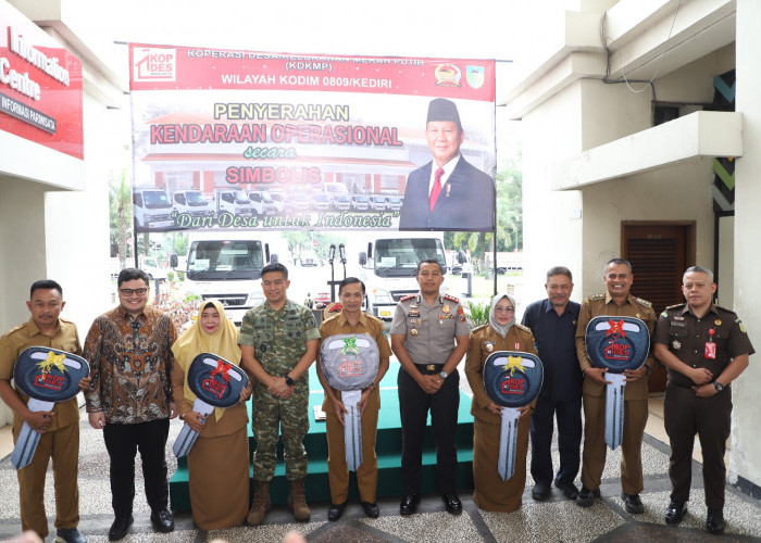 Dorong Penguatan Ekonomi, Kapolres Kediri Hadiri Penyerahan Truk Koperasi Desa Merah Putih