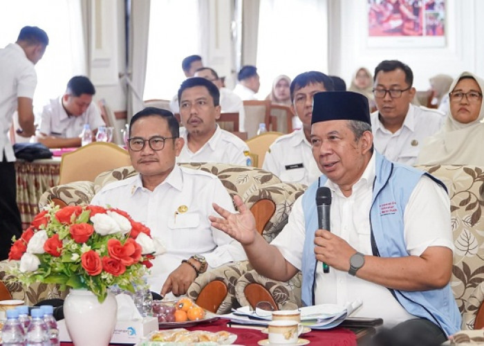 Staf Ahli Kemenko Maritim Dorong Percepatan Operasional KDMP di Lamongan