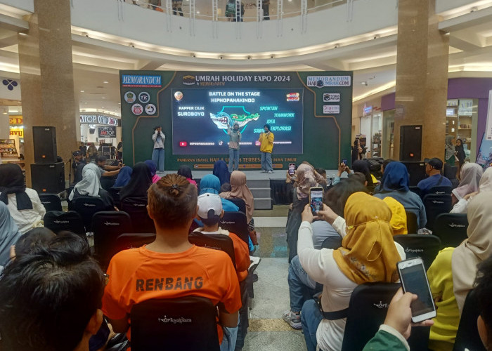  Pentas Seni dan Fashion Show Busana Haji Ramaikan Pembukaan Surabaya Haji Umrah Expo 2024 